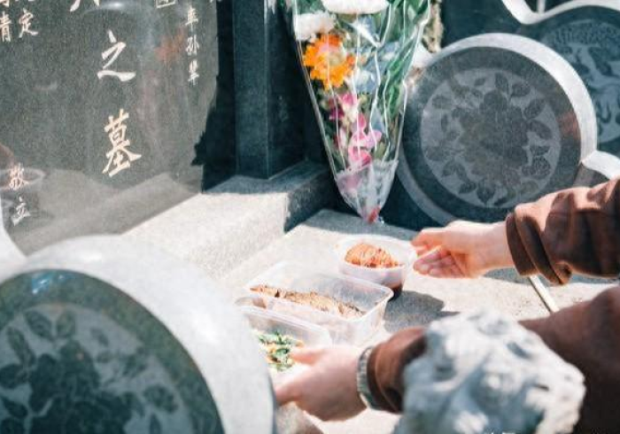 祭扫新章,当清明假期遇上时代之变 祭扫新章,当清明假期遇上时代之变